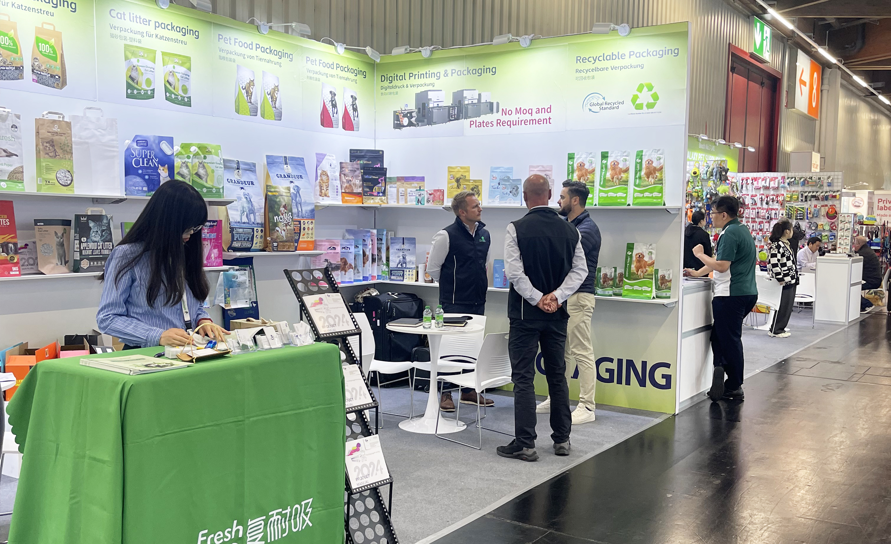 Nuestros valores centrales son los esfuerzos cooperativos destinados a lograr la excelencia